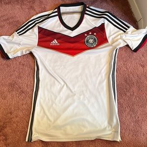 Mens medium Germany national soccer jersey